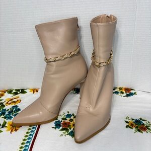 Billini Wardell Ankle High Stiletto Boots Beige Taupe Pointed Toe with Chain